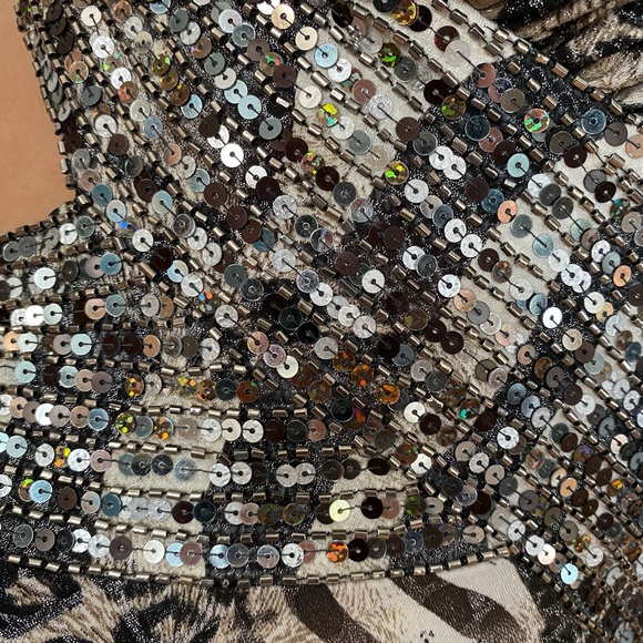 Dave & Johnny formal sequin gown GORGEOUS. EUC. - Picture 5 of 6